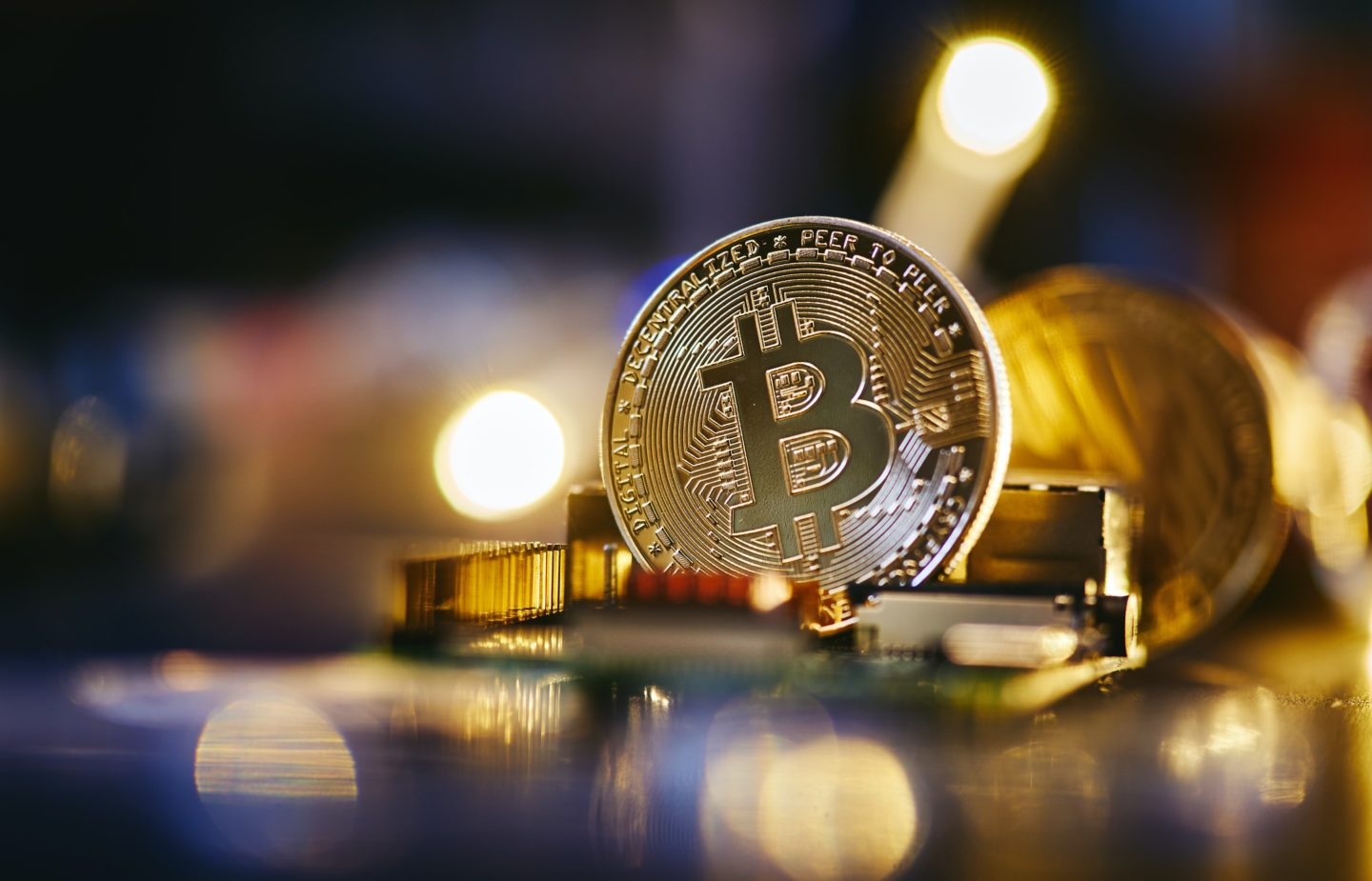 <strong>Tokenize Xchange (TKX) là gì? Mua bán TKX coin ở đâu?</strong> 49 tokenize-xchange-tkx-la-gi