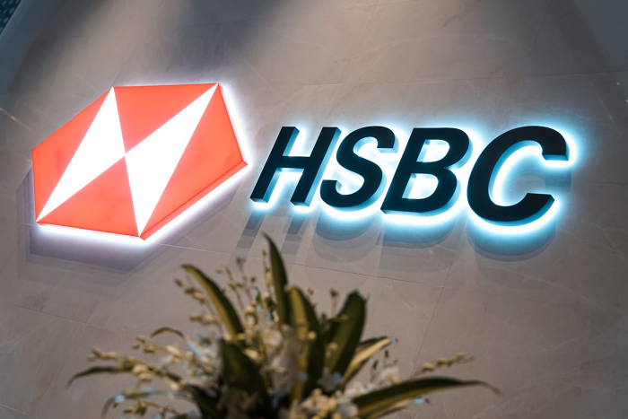 mo-tai-khoan-ngan-hang-hsbc-online