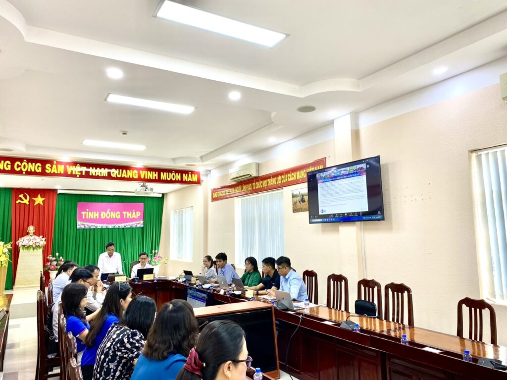 tinohost-phoi-hop-cung-trung-tam-internet-viet-nam-(vnnic)-trien-khai-chuong-trinh-thuc-day-ho-tro-nguoi-dan-doanh-nghiep-ho-kinh-doanh-hien-dien-truc-tuyen-tin-cay-an-toan-voi-cac-dich-vu-so-su-dung-ten-mien-quoc-gia-“-vn”-tai-tinh-dong-thap-vao-cac-ngay-8-9-8-2024